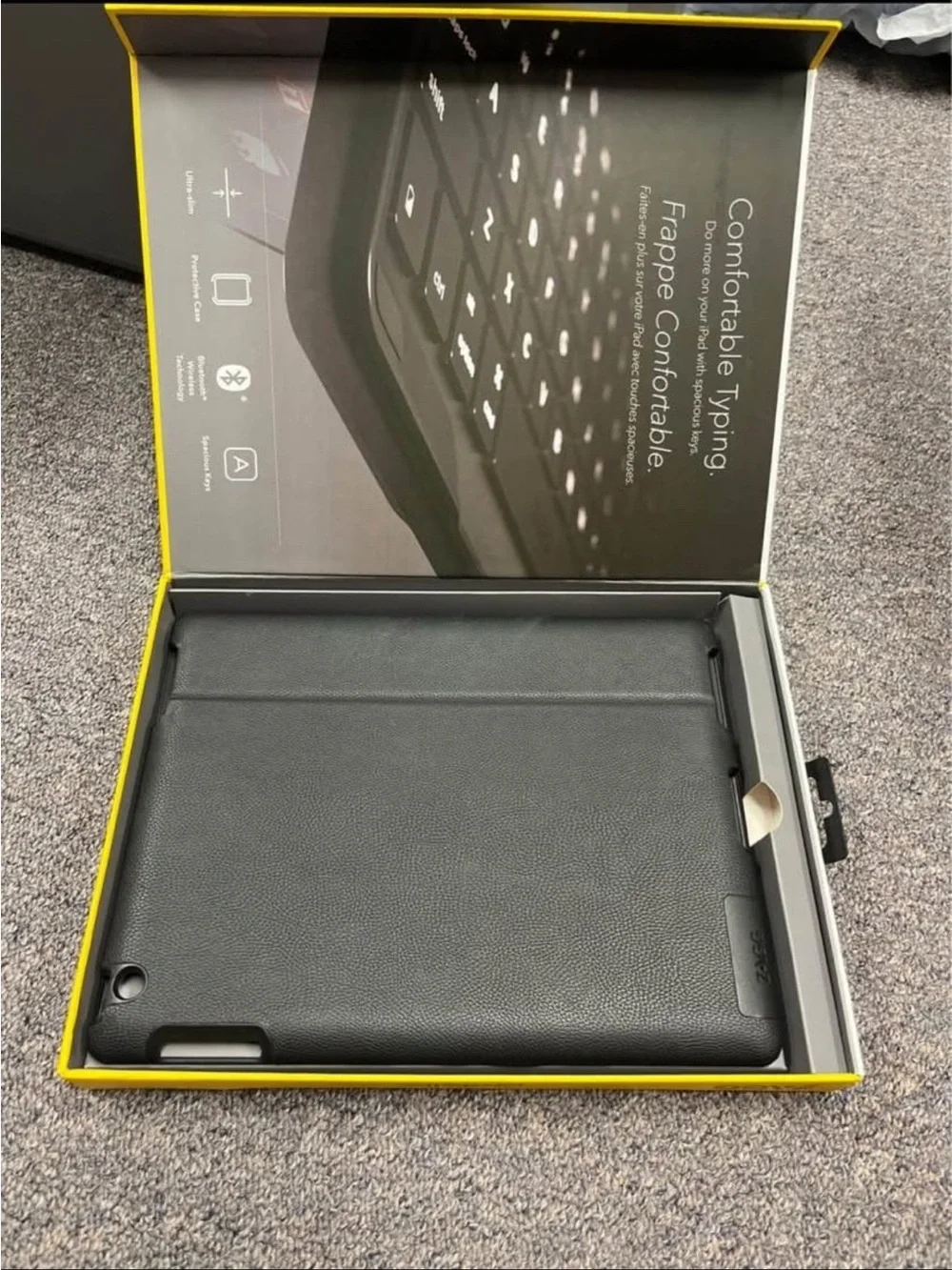 ZAGG Profolio Tablet Keyboard Case for iPad 2/3/4 - Black